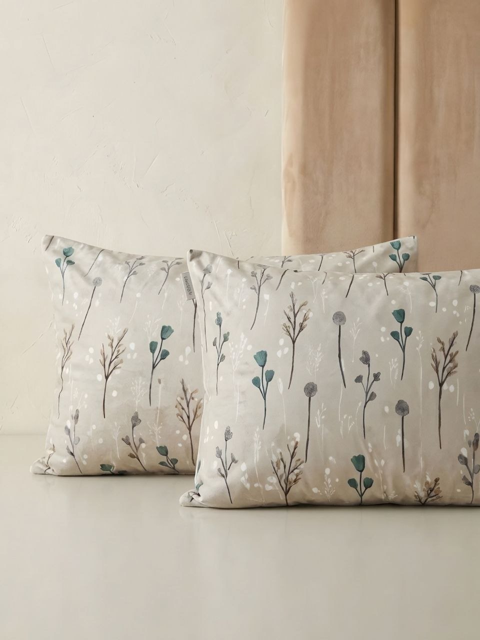 Nature Whisper Pillow
