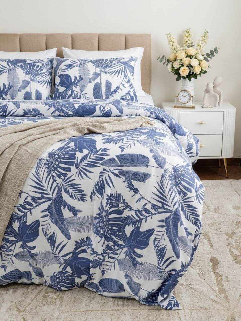 Navy Leaves & White Harmony Bed Sheets Set – 7 Pieces ✨