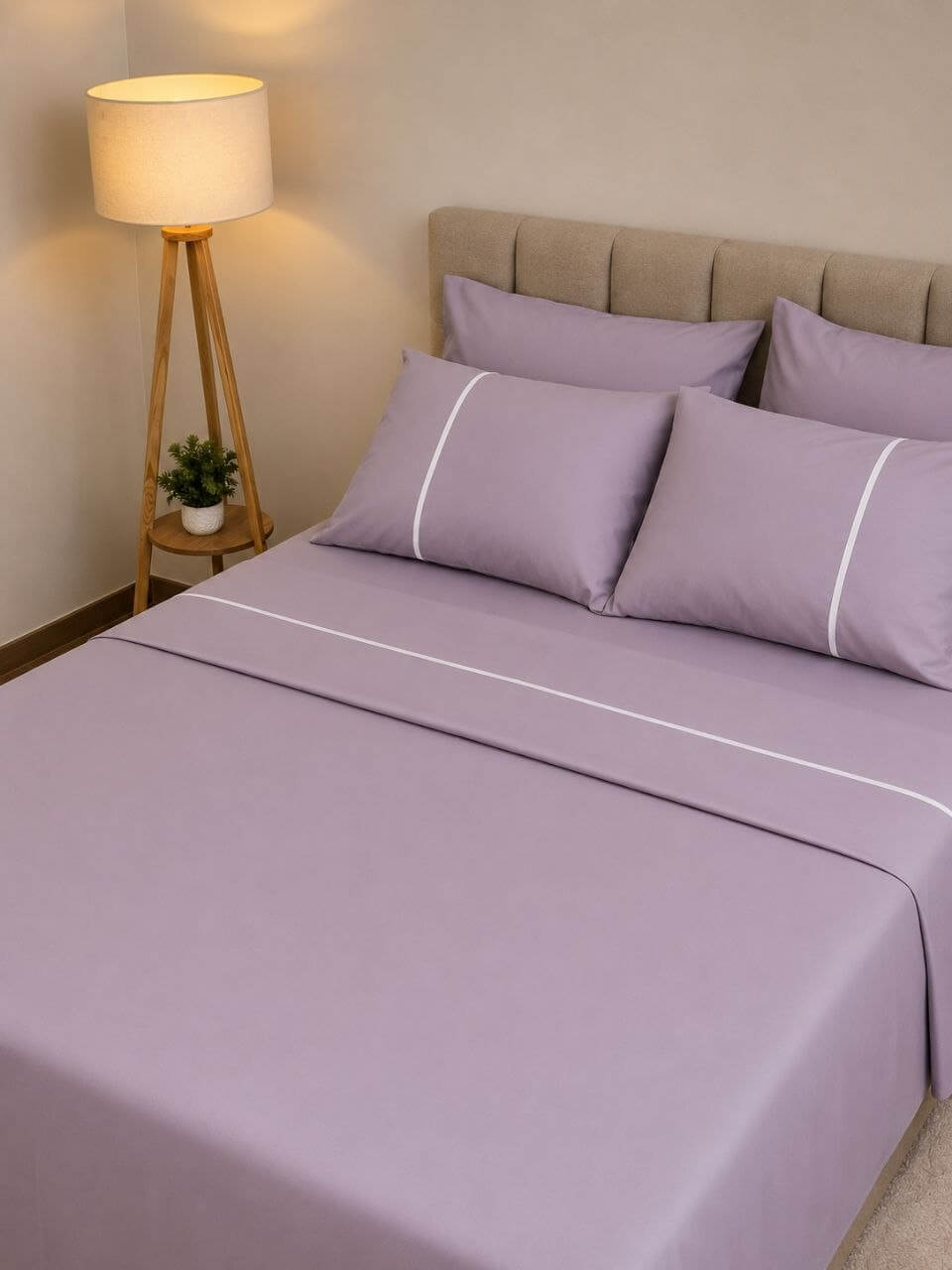 Premium White Line Lavender Bedding Set – 7 Pieces ✨💜