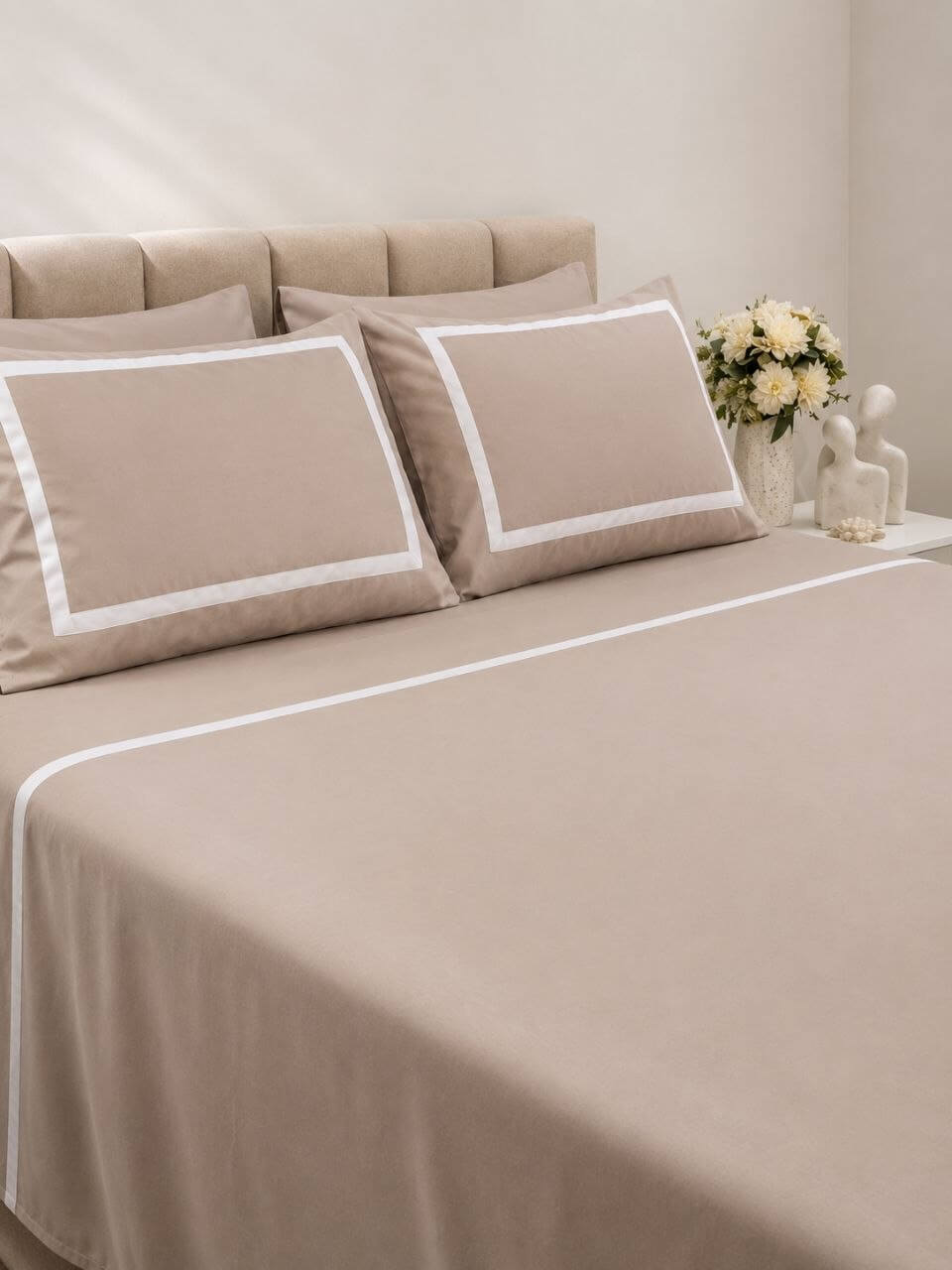 White Frame Coffee Bedding Set – 7 Pieces ✨🤎